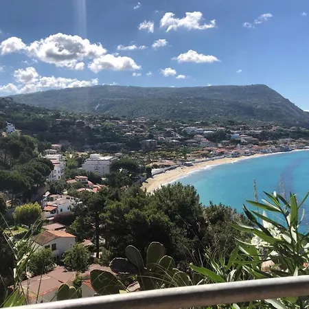 Le Terrazze Capo Vaticano Panzió *