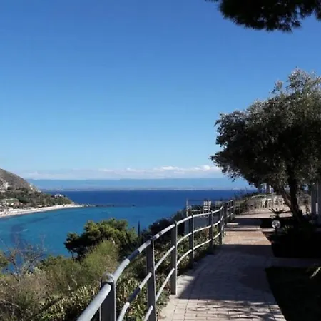 Le Terrazze Capo Vaticano * Santa Maria